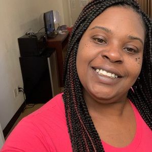 Meet your Posher, Markeyta